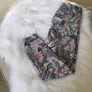 Victoria’s Secret High Rise Yoga Pant